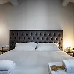 Hs4U Ricasoli Luxury apartment near Duomo N. 3
