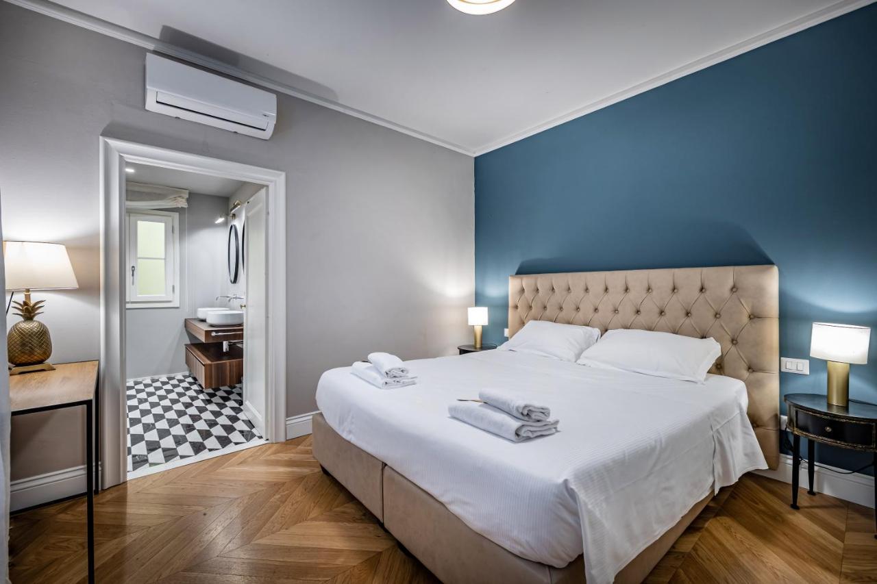 Hs4u Ricasoli Luxury Near Duomo N. 3 Apartamento