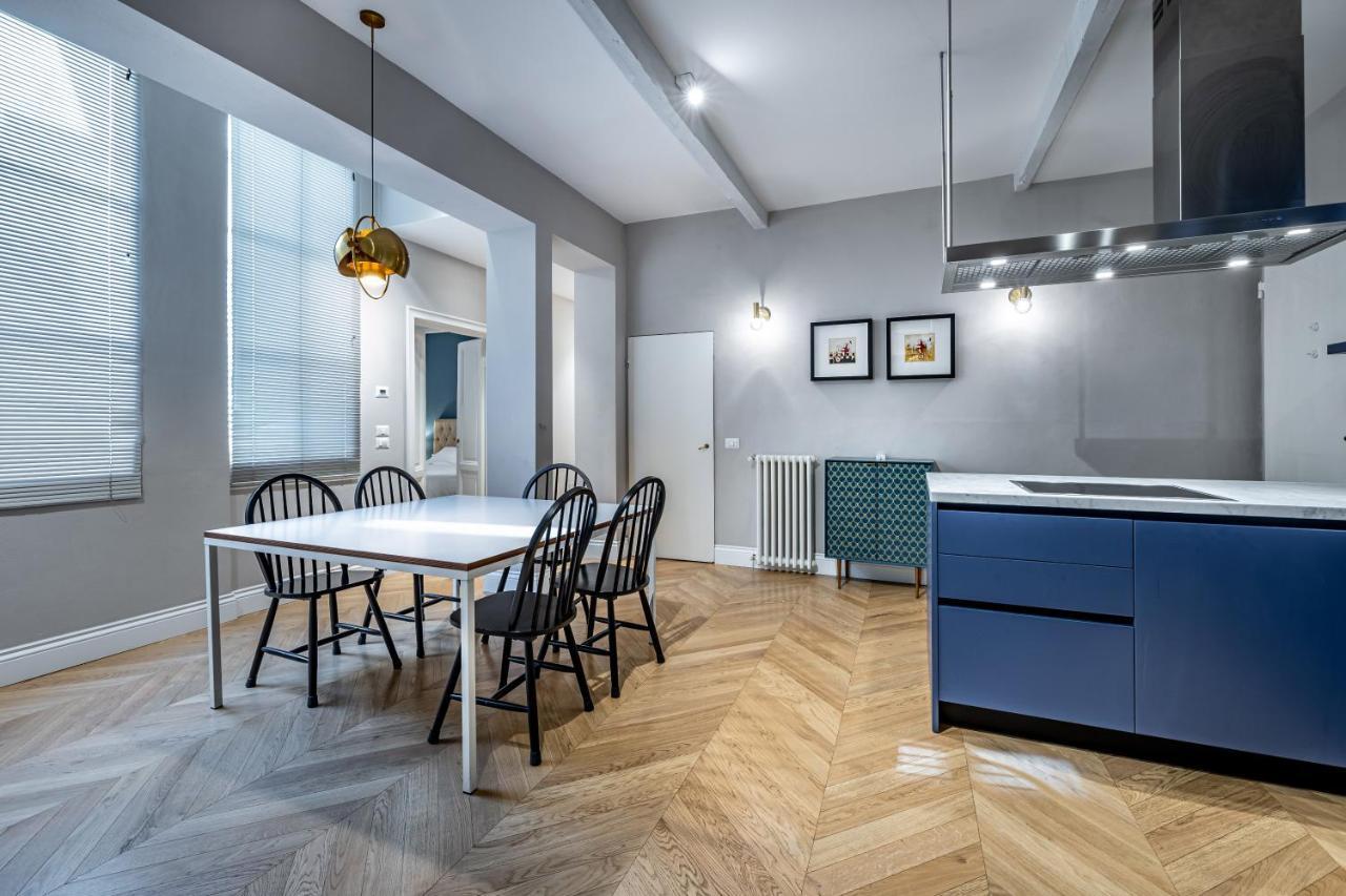 Apartamento Hs4u Ricasoli Luxury Near Duomo N. 3 *