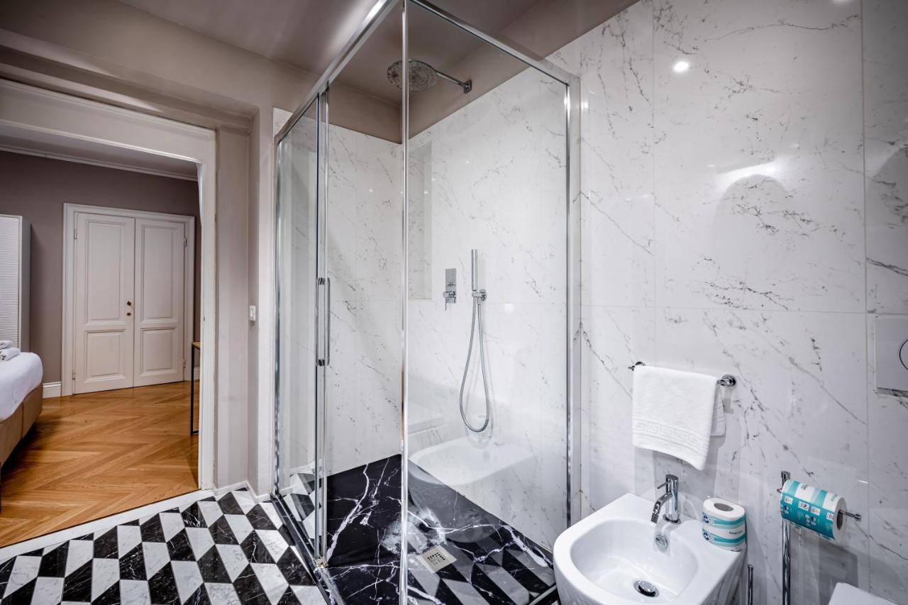Hs4u Ricasoli Luxury Near Duomo N. 3 Apartamento *