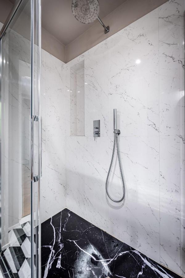 Hs4u Ricasoli Luxury Near Duomo N. 3 Apartamento *